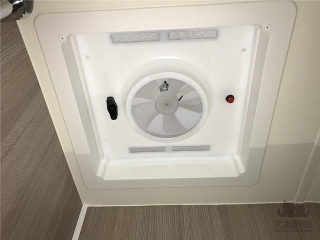 卷云920-北美2017年度最佳背驮式露营皮卡房