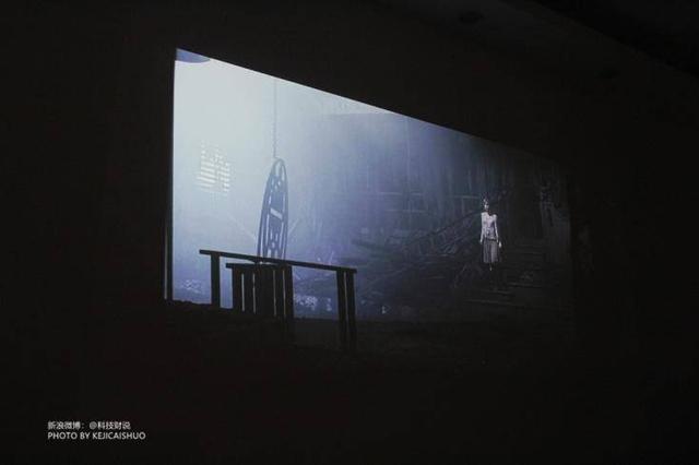 和小师妹一起看球?极米H2 Slim无屏电视帮了大