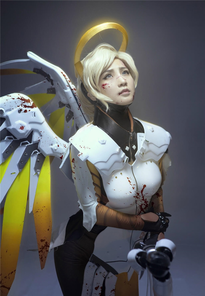 血与圣光的盟誓!国内美女《守望先锋》天使Cos 血与圣光的盟誓!国内美女《守望先锋》天使Cos