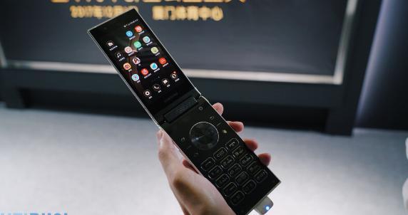 心系天下三星W2018典藏版 奢品气质彰显尊贵