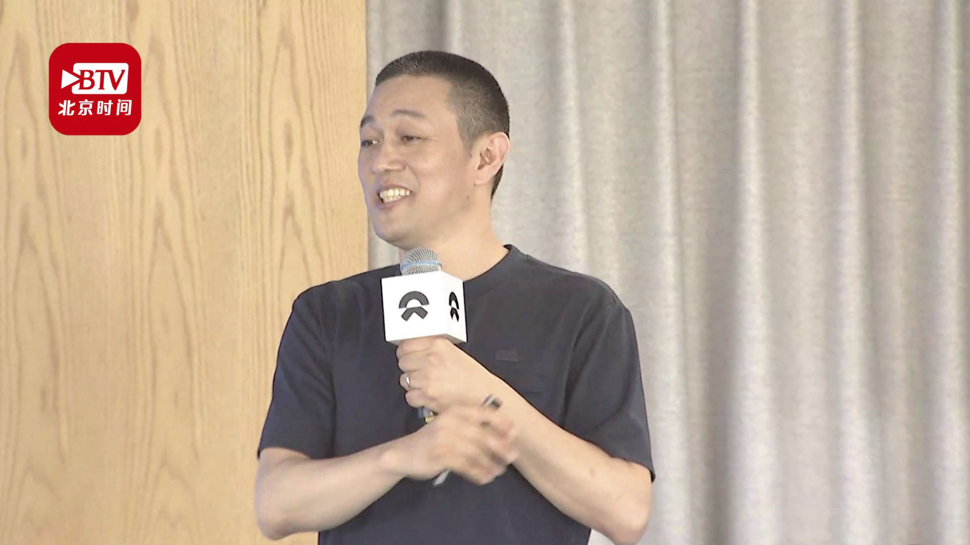 李斌称家里只有一辆车当然是电动车：买了蔚来后没人再想开油车