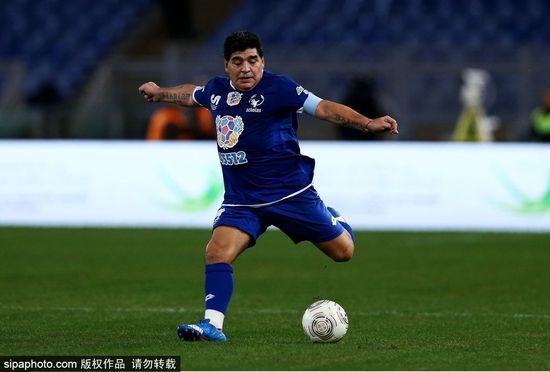 19岁的欧文到姆巴佩 小罗35米开外任意球 人们