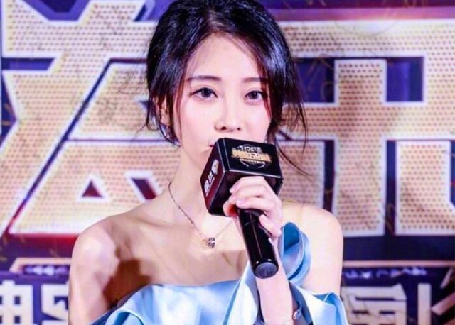 我就1米5怎么了?冯提莫回应上节目全场最矮:做