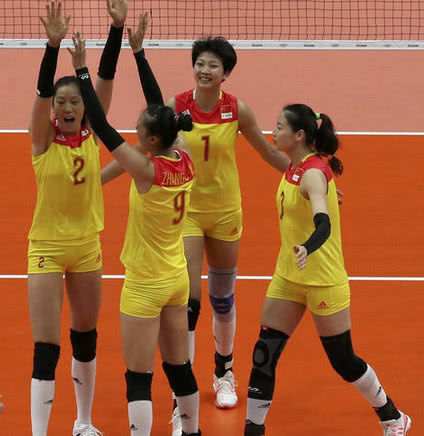 怎么接对方的发球 t01882e78c69634aecb.jpg?size=424x436