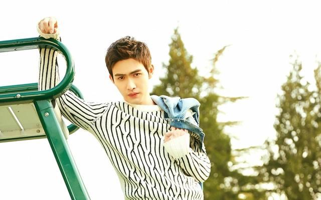 杨幂旗下4个帅哥,3个都跟迪丽热巴cp感超强,只