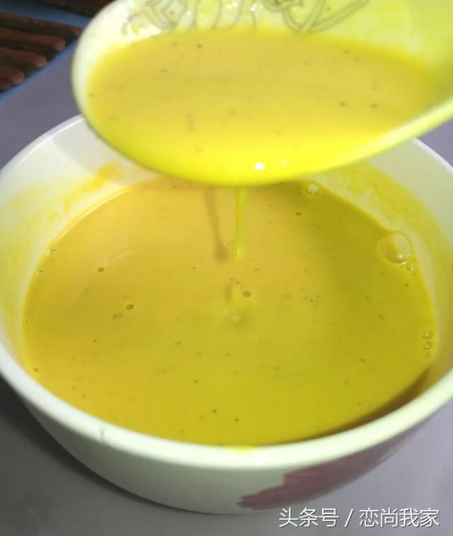 营养牛奶南瓜羹:牛奶、南瓜、核桃、芝麻和大