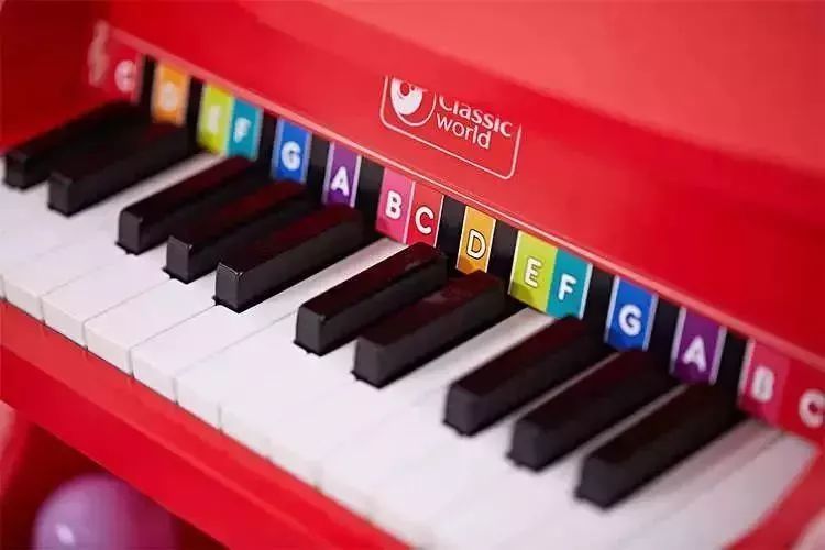 还在执迷于早教课?看看昆凌家小周周是怎么培