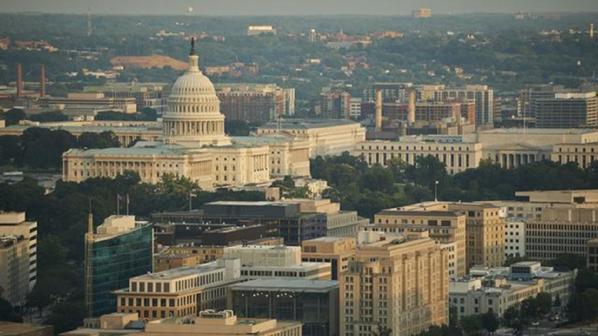 为何美国人有钱也不买房,中国人没钱也要买房