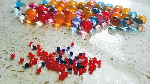 宝宝误食果冻后窒息死亡,如何防止宝宝口吞异