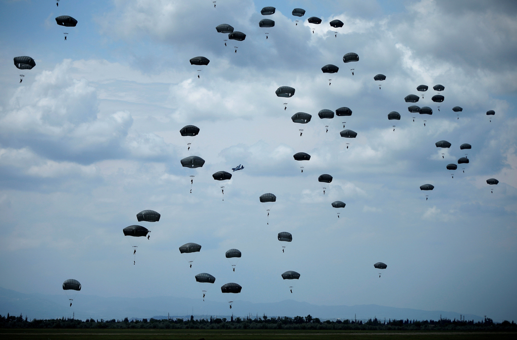 格鲁吉亚与美国、英国举行联合军演 格鲁吉亚与美国、英国举行联合军演