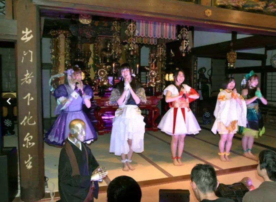 860斤最胖女团,小学生穿比基尼走性感风…日本