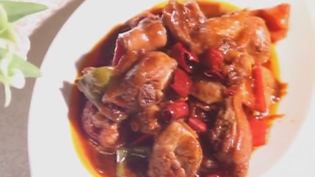 《快乐生活一点通》20180423酱焖三黄鸡 《快乐生活一点通》20180423酱焖三黄鸡