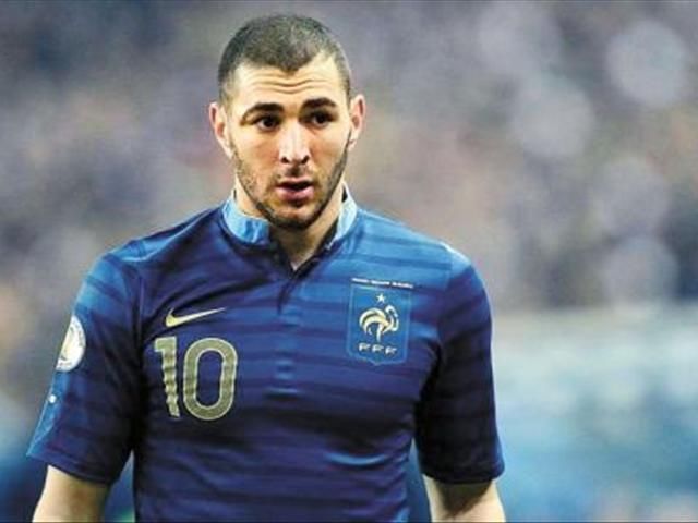 皇马C罗替身,9号球衣身价八千万欧,当年他的替