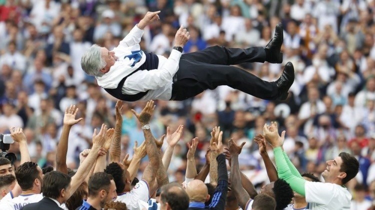 安切洛蒂成为首位集齐五大联赛冠军的主帅 安切洛蒂成为首位集齐五大联赛冠军的主帅