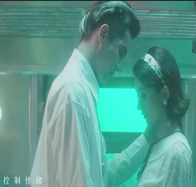 男朋友身高187cm是什么感觉?看看吴亦凡和赵