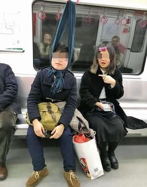 搞笑GIF段子:踢足球就服你,连传说中的凌波微