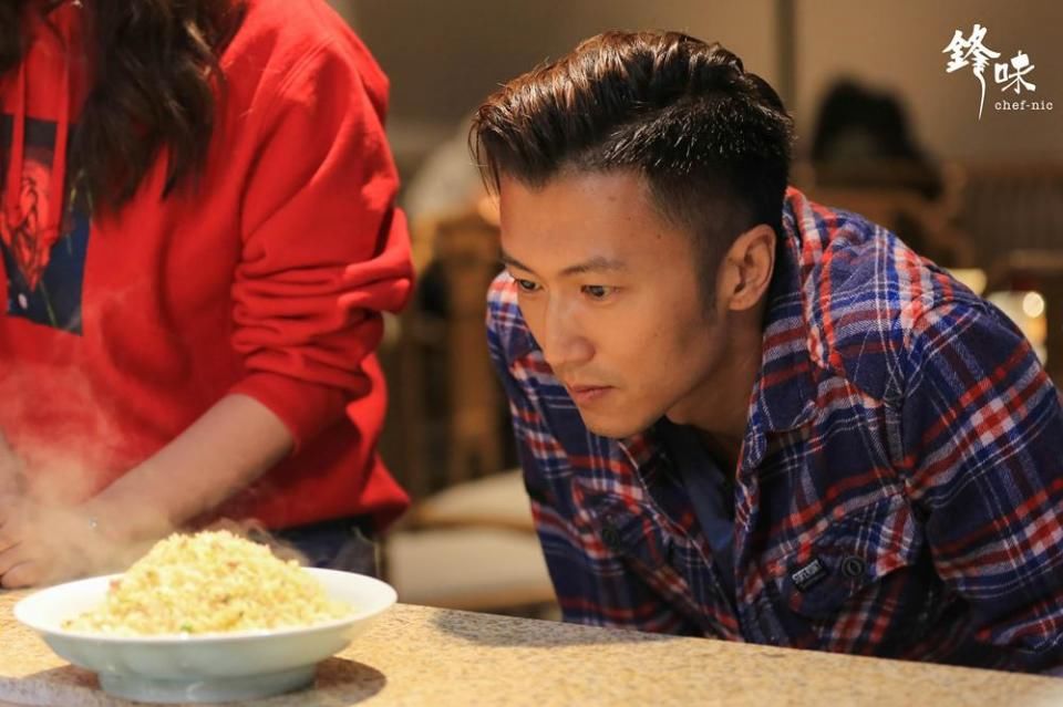 《锋味》阿娇何超莲补缺潘玮柏谢霆锋街边吃炒