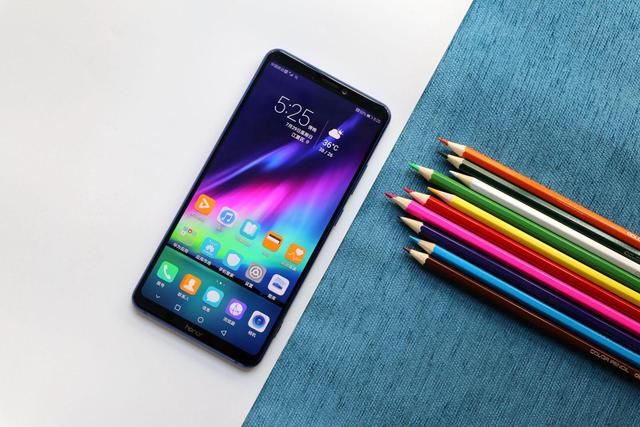 8小时重度玩机!荣耀Note10续航能力远超ipad mini4