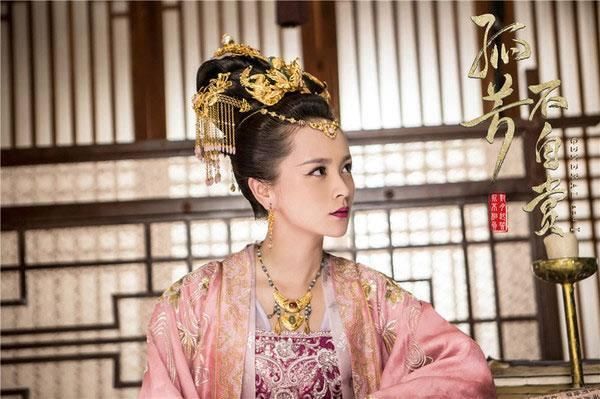 邓莎老公太有钱,宠妻不逊于黄圣依老公,赞助了