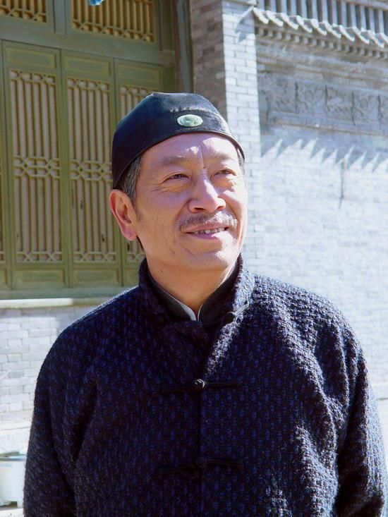 与计春华齐名,40岁考上中戏,60岁在梦中背台词-北京时间