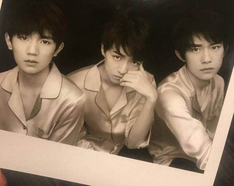 TFBOYS新专辑照片,王源侧颜精致,千玺撩人,王