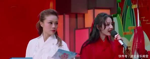 迪丽热巴将登下周《快乐大本营》,穿古装红裙