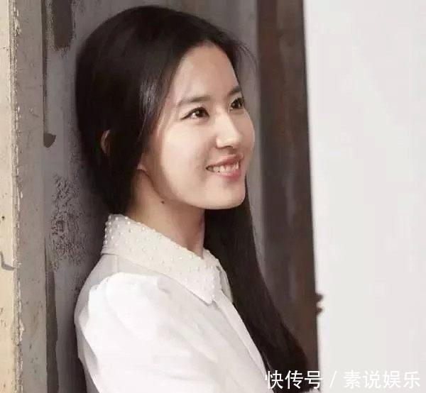 穿白衬衣很美的女星,宋慧乔清纯可爱,杨幂少女
