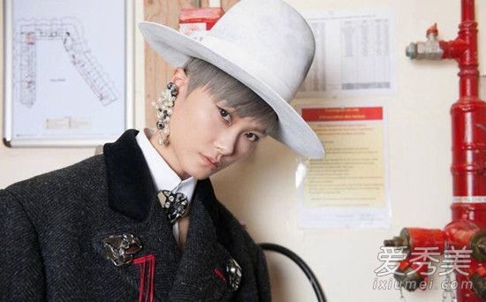 不敌范爷?李宇春历年戛纳红毯造型汇总