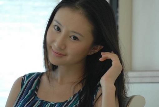 杨蓉算是娱乐圈混的不错的,她们才是万年不红