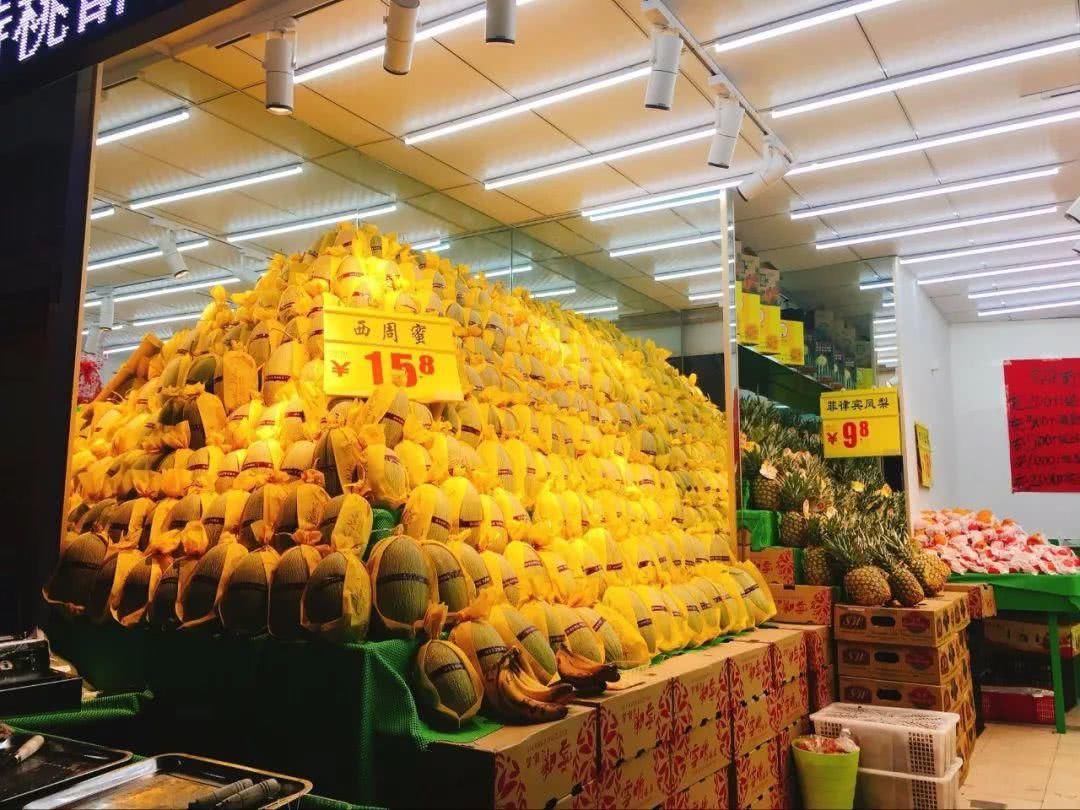 淄博最牛X的夜市!小龙虾麻辣串烧烤野馄饨…一