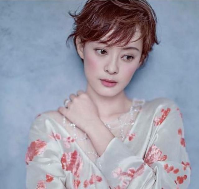 孙俪晒出邓超整容前后对比照?脸部的变化太明