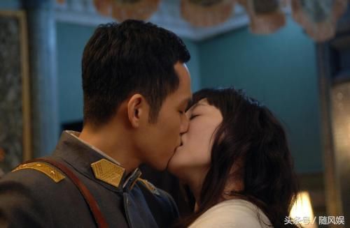 拍戏时,为了防止男演员有生理反应?他们竟然用