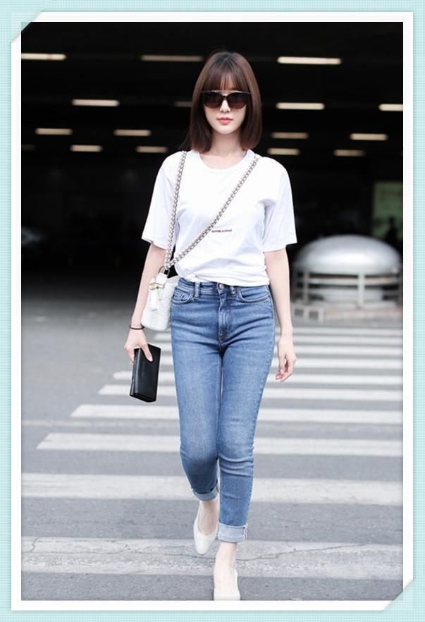 当毛晓彤和欧阳娜娜同穿牛仔裤,网友:真嫩和装