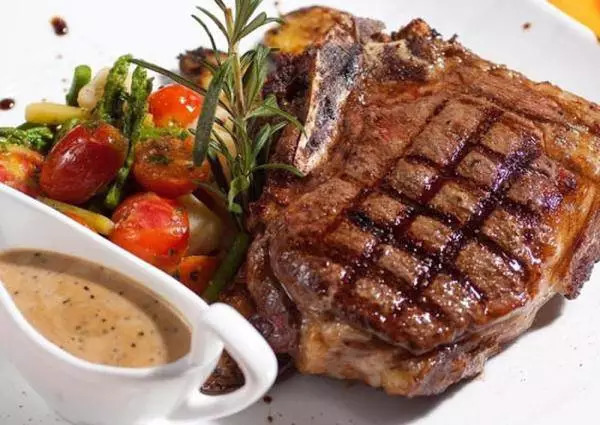 垂涎欲滴的美味--南屯牛排