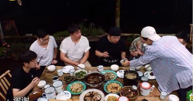 刘宪华回韩国后,直言在中国吃水煮菜难吃,网友