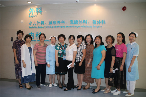 市妇联、市儿福会携手爱心组织慰问重症儿童