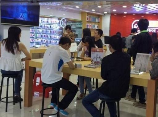 人人都在玩手机,为什么卖手机不赚钱,修手机更