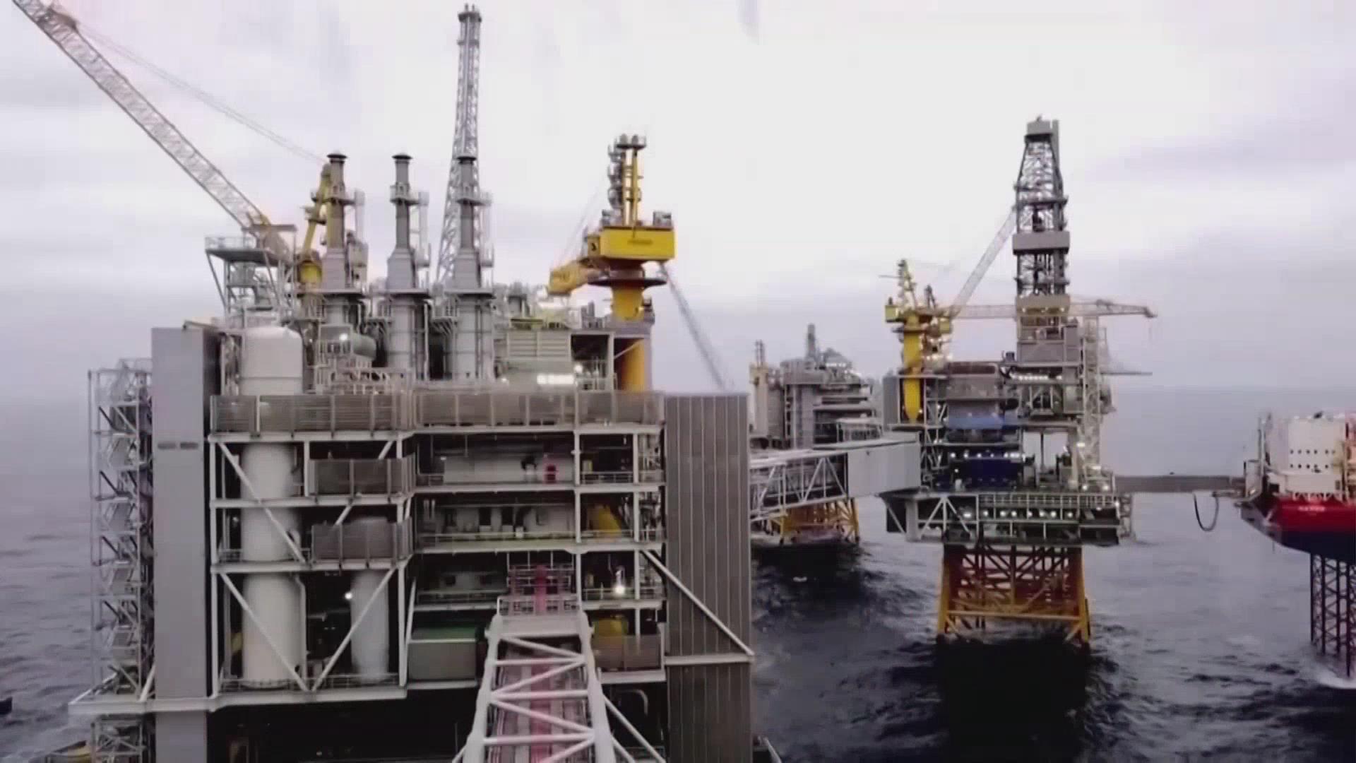 俄罗斯8月将削减50万桶石油日出口量 俄罗斯8月将削减50万桶石油日出口量