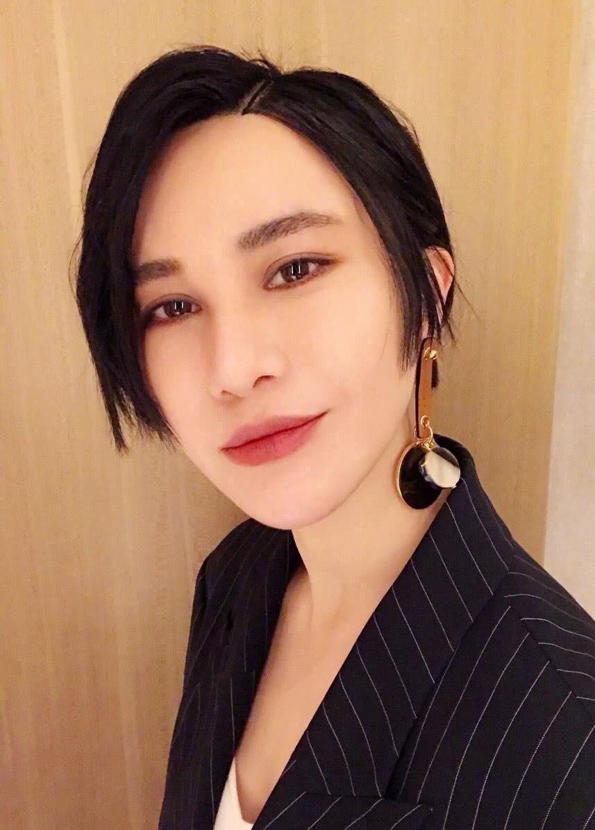 整容失败的"后遗症", 尚雯婕越来越男人了, 网友: 也越来越吓人了!