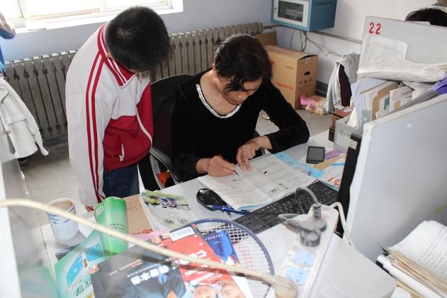 无偿课后为学生补课 却被告到教育局 这位家长