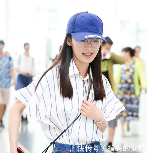 当林允儿和李沁同穿牛仔短裤,终于明白腿长和