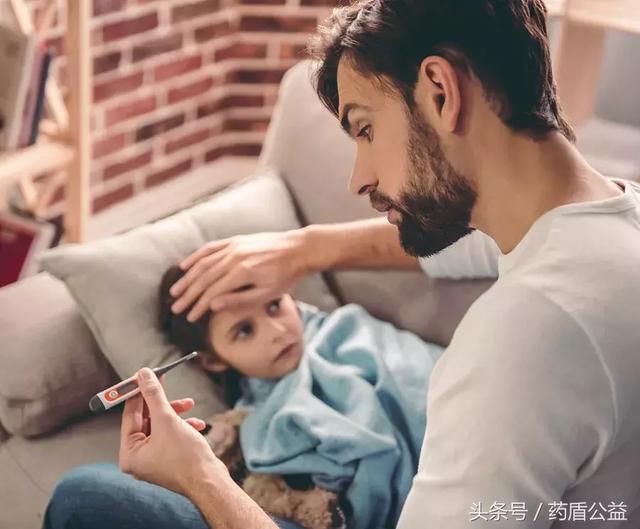 宝宝发烧很棘手,正确使用退烧药很重要