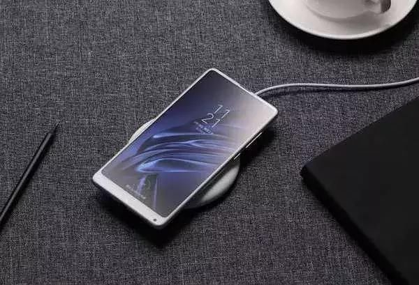 都是小米旗舰,米8和MIX2S为啥价格差距这么大