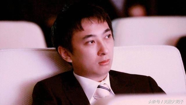 王思聪力挺崔永元,曝出范冰冰背后三位干爹,信