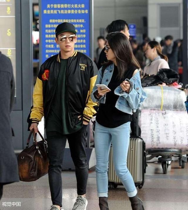 郑凯深夜公布恋情, 看了新欢才知道程晓玥为什