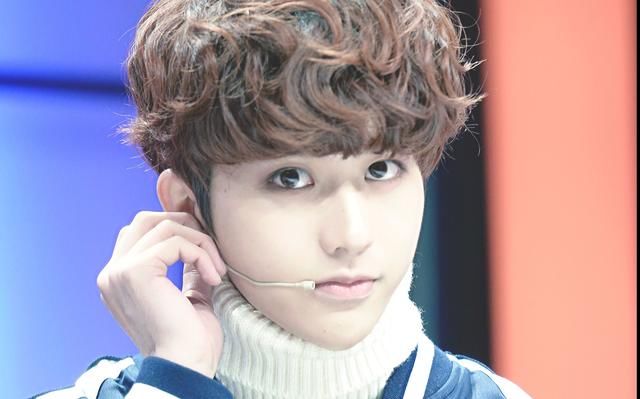 《偶像练习生》蔡徐坤成长经历,说说他演过哪