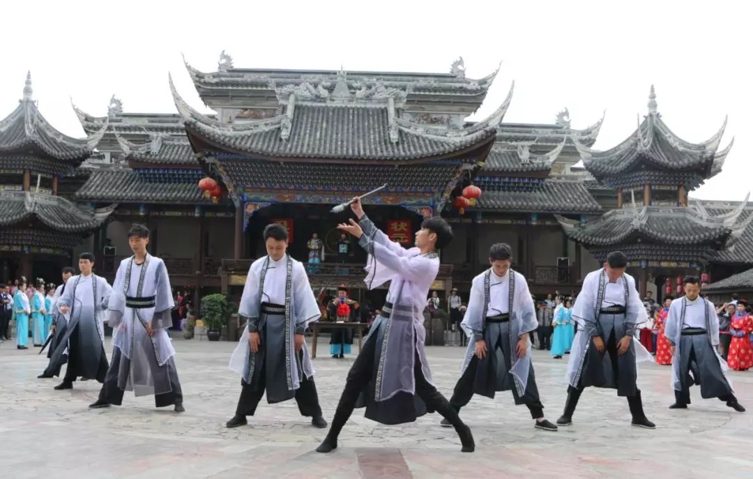 贵州凯里:五一看复联4?为什么不来下司看看?