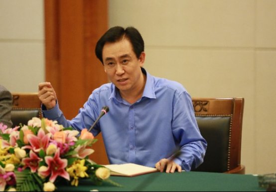 广东第一富豪,为人低调坐拥2900亿身价,慈善公