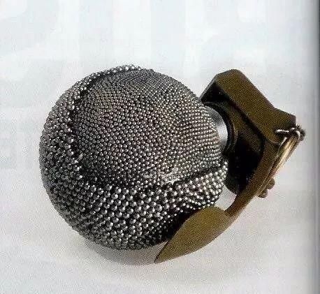 但是很快,这家公司又推出了hg85改进型——  " 珍 珠 " 手 雷