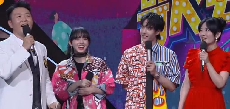 王思聪再开撕,程潇一人吊打全团,孟美岐吴宣仪